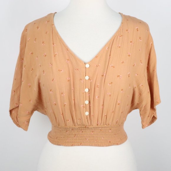 Arizona Jean Company Tops - Arizona Jean Co Womens Small Smocked Waist Floral Crop Top Shirt